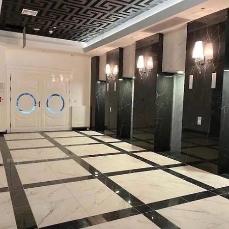 Hanza Tower Sky 23 Pool & Jacuzzi & Sauna & アパート *